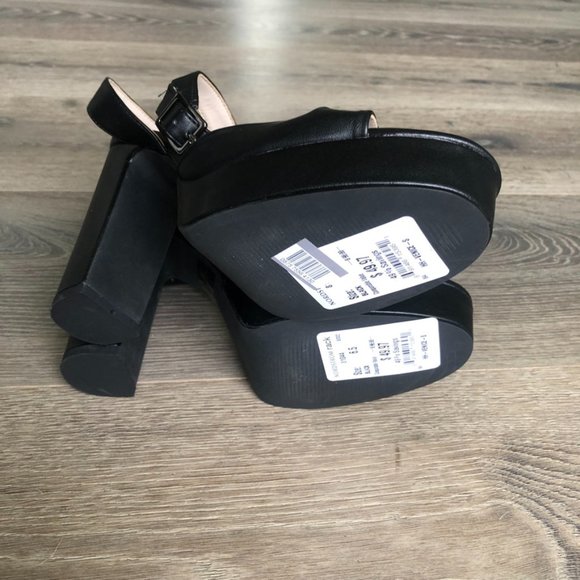 Halston Heritage High Heels - Picture 6 of 6